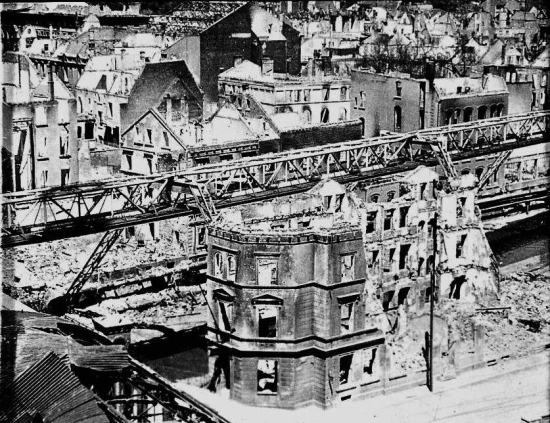 Wuppertal’s famous suspension railway was not spared either.